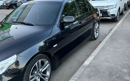 BMW 5 серия, 2004 год, 1 100 000 рублей, 3 фотография