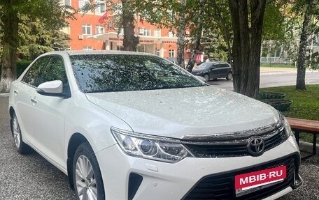 Toyota Camry, 2015 год, 2 300 000 рублей, 5 фотография