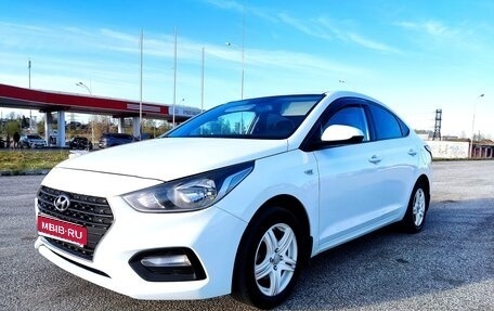 Hyundai Solaris II рестайлинг, 2017 год, 895 000 рублей, 1 фотография