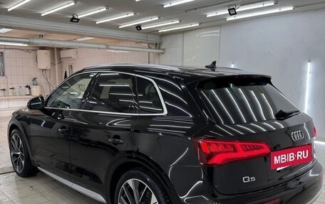 Audi Q5, 2018 год, 3 190 000 рублей, 2 фотография