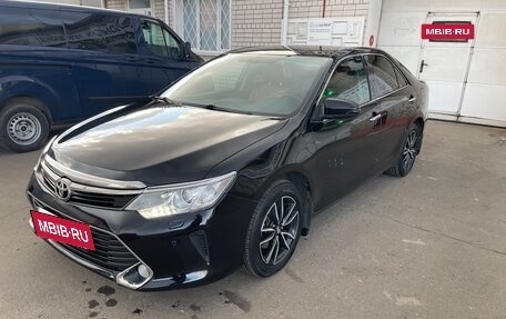 Toyota Camry, 2016 год, 1 900 000 рублей, 2 фотография