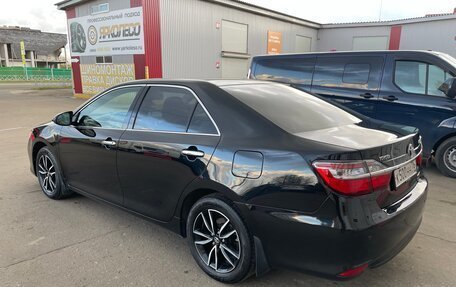 Toyota Camry, 2016 год, 1 900 000 рублей, 6 фотография