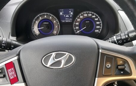 Hyundai Solaris II рестайлинг, 2014 год, 750 000 рублей, 16 фотография