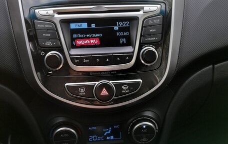 Hyundai Solaris II рестайлинг, 2014 год, 750 000 рублей, 20 фотография