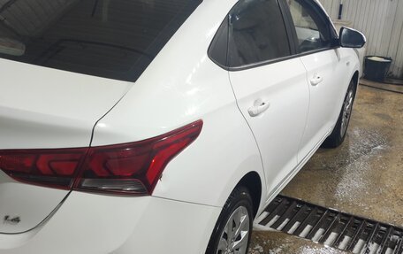 Hyundai Solaris II рестайлинг, 2019 год, 900 000 рублей, 11 фотография
