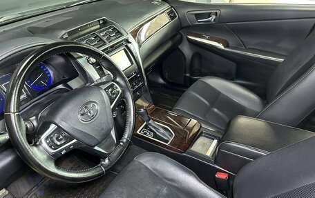 Toyota Camry, 2017 год, 1 850 000 рублей, 7 фотография