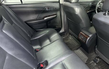 Toyota Camry, 2017 год, 1 850 000 рублей, 18 фотография