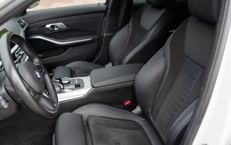 BMW 3 серия, 2021 год, 5 200 000 рублей, 16 фотография