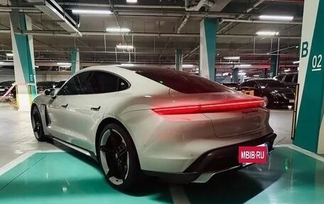 Porsche Taycan I, 2022 год, 14 763 885 рублей, 3 фотография