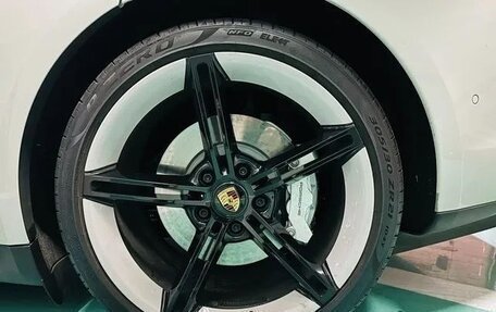 Porsche Taycan I, 2022 год, 14 763 885 рублей, 7 фотография
