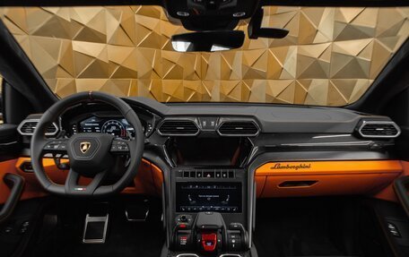 Lamborghini Urus I, 2024 год, 39 900 000 рублей, 9 фотография