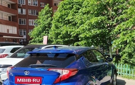 Toyota C-HR I рестайлинг, 2019 год, 2 350 000 рублей, 4 фотография