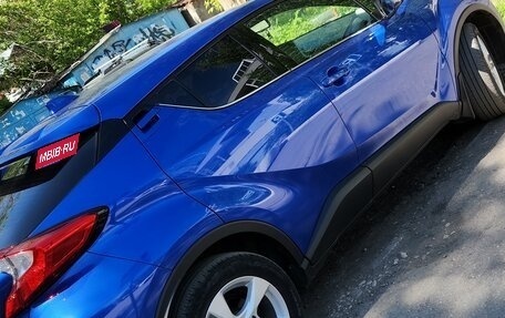 Toyota C-HR I рестайлинг, 2019 год, 2 350 000 рублей, 6 фотография