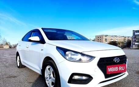 Hyundai Solaris II рестайлинг, 2017 год, 895 000 рублей, 2 фотография