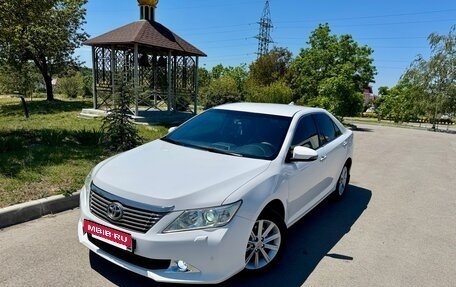 Toyota Camry, 2013 год, 1 900 000 рублей, 2 фотография