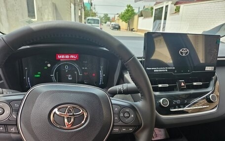 Toyota Corolla, 2025 год, 2 400 000 рублей, 9 фотография