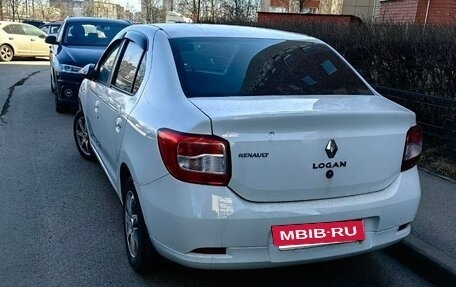 Renault Logan II, 2015 год, 700 000 рублей, 3 фотография