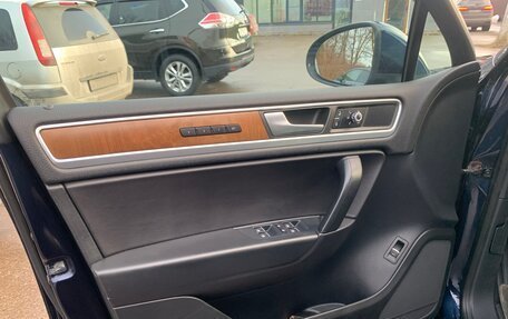 Volkswagen Touareg III, 2014 год, 2 350 000 рублей, 3 фотография