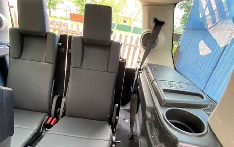 Land Rover Discovery III, 2006 год, 1 500 000 рублей, 31 фотография