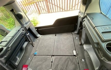 Land Rover Discovery III, 2006 год, 1 500 000 рублей, 23 фотография