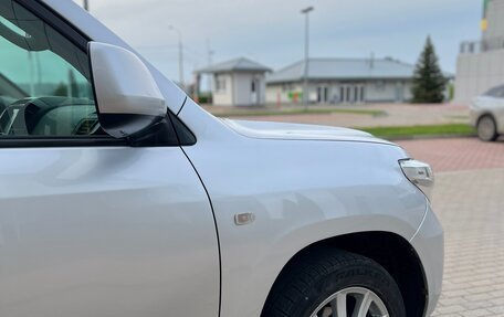 Toyota Land Cruiser 200, 2008 год, 2 450 000 рублей, 7 фотография