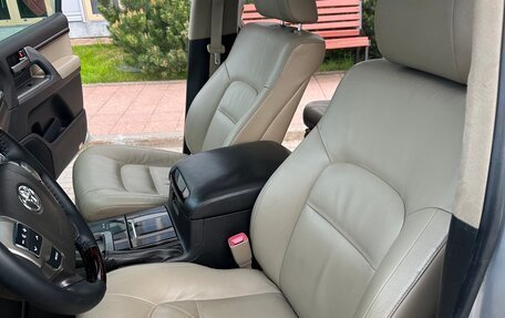 Toyota Land Cruiser 200, 2008 год, 2 450 000 рублей, 16 фотография
