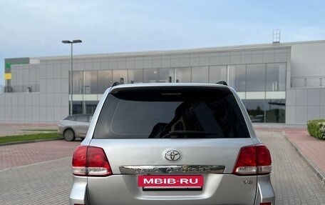 Toyota Land Cruiser 200, 2008 год, 2 450 000 рублей, 6 фотография