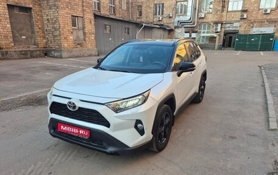 Toyota RAV4, 2021 год, 3 490 000 рублей, 1 фотография