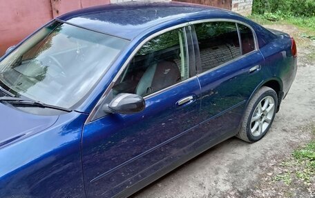 Nissan Skyline, 2003 год, 840 000 рублей, 2 фотография