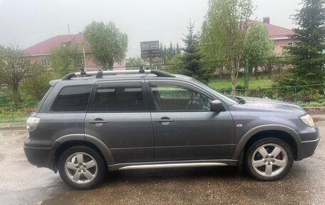 Mitsubishi Outlander III рестайлинг 3, 2006 год, 659 000 рублей, 7 фотография