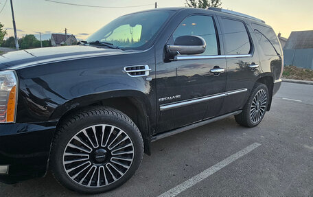 Cadillac Escalade III, 2008 год, 2 300 000 рублей, 19 фотография