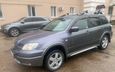 Mitsubishi Outlander III рестайлинг 3, 2006 год, 659 000 рублей, 3 фотография