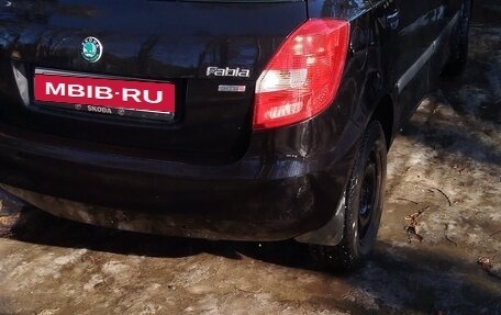 Skoda Fabia II, 2011 год, 450 000 рублей, 2 фотография