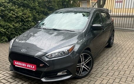 Ford Focus ST III, 2017 год, 1 790 000 рублей, 6 фотография