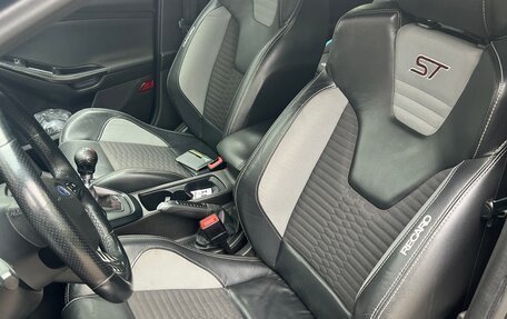 Ford Focus ST III, 2017 год, 1 790 000 рублей, 11 фотография