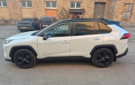 Toyota RAV4, 2021 год, 3 490 000 рублей, 4 фотография