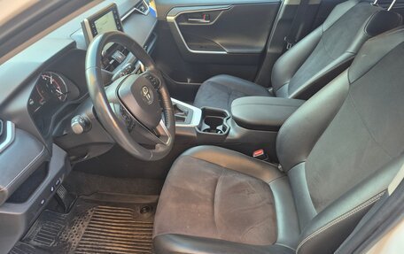 Toyota RAV4, 2021 год, 3 490 000 рублей, 10 фотография