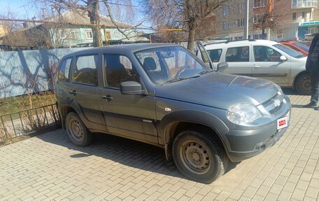 Chevrolet Niva I рестайлинг, 2012 год, 467 500 рублей, 2 фотография