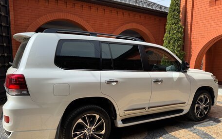 Toyota Land Cruiser 200, 2016 год, 6 800 000 рублей, 5 фотография