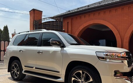 Toyota Land Cruiser 200, 2016 год, 6 800 000 рублей, 3 фотография