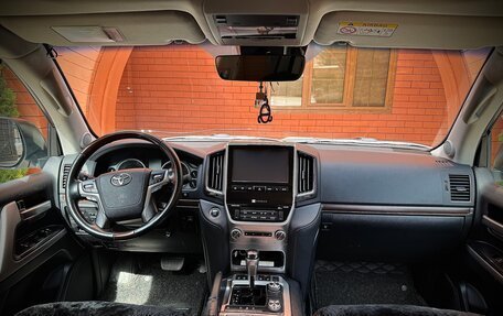 Toyota Land Cruiser 200, 2016 год, 6 800 000 рублей, 10 фотография