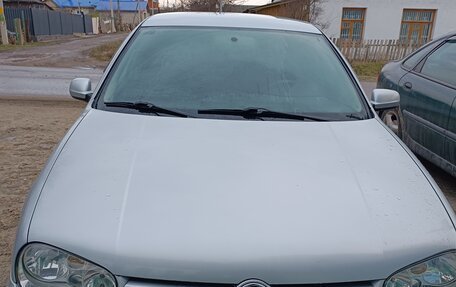 Volkswagen Golf IV, 2000 год, 250 000 рублей, 2 фотография