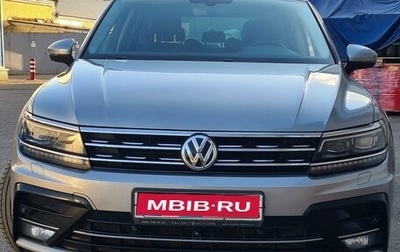Volkswagen Tiguan II, 2018 год, 3 400 000 рублей, 1 фотография