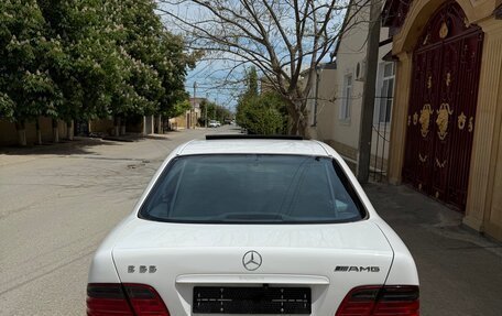 Mercedes-Benz E-Класс, 1998 год, 1 900 000 рублей, 5 фотография
