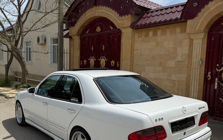 Mercedes-Benz E-Класс, 1998 год, 1 900 000 рублей, 6 фотография