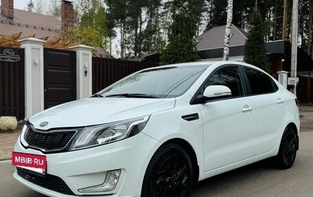 KIA Rio III рестайлинг, 2012 год, 989 000 рублей, 6 фотография