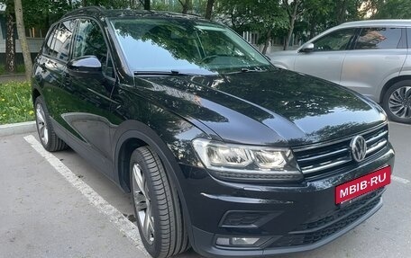 Volkswagen Tiguan II, 2020 год, 3 390 000 рублей, 2 фотография