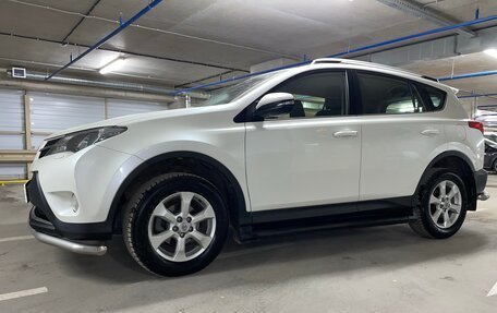 Toyota RAV4, 2014 год, 2 000 000 рублей, 2 фотография