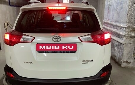 Toyota RAV4, 2014 год, 2 000 000 рублей, 4 фотография