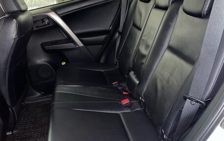 Toyota RAV4, 2014 год, 2 000 000 рублей, 9 фотография